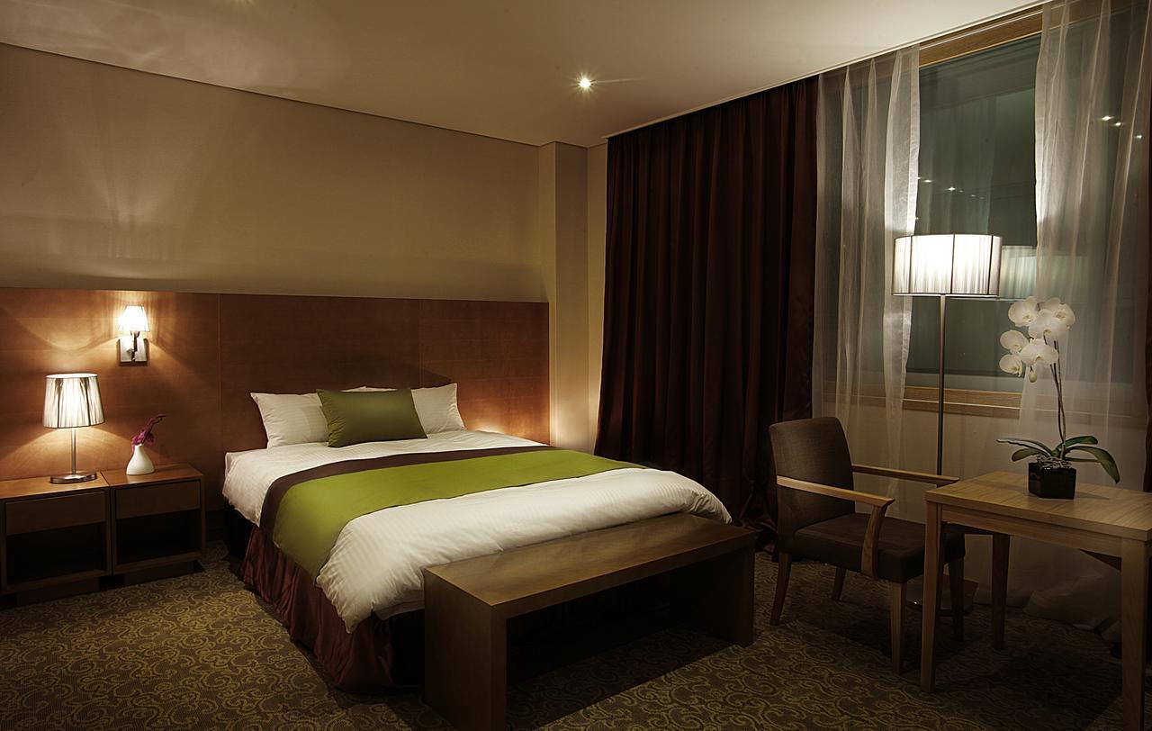 Y Ocean Hotel Yeosu Quarto foto